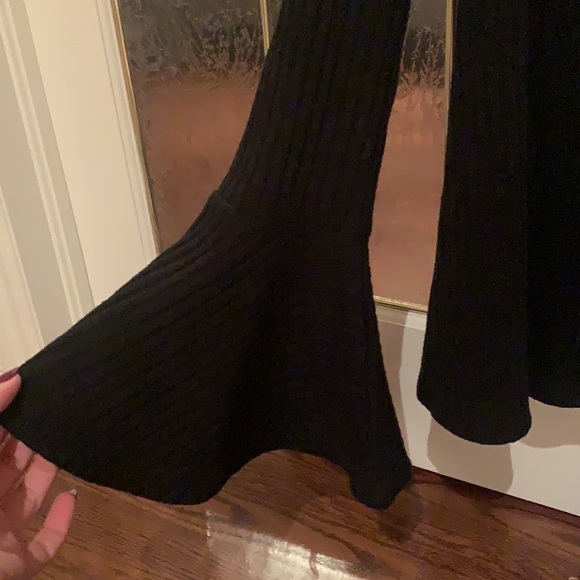 Black philosophy bell sleeve sweater size small - Picture 3 of 3